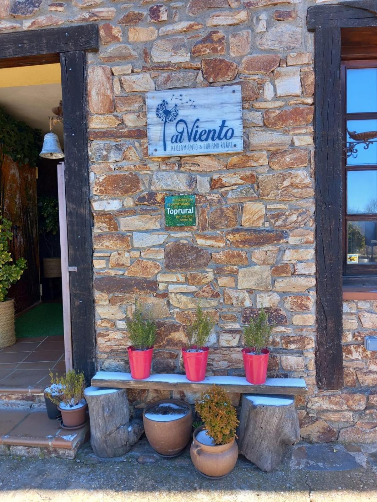 Al Viento, Alojamiento & Turismo Rural Pradena Del Rincon Ngoại thất bức ảnh